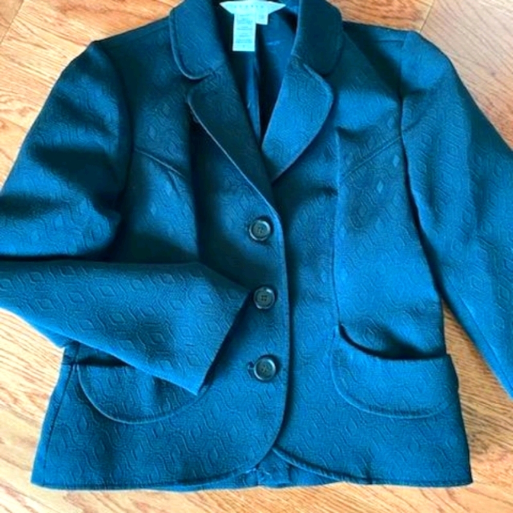 Short black jacket